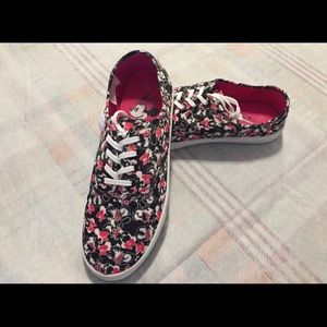 Minnie Mouse Tennis shoes
